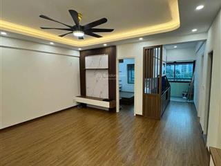 Cho thuê chung cư nơ pháp vân hoàng mai, 80m, 3 pn 8 tr nha đẹp, mới sơn sửa lại