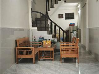 Cho thuê nhà riêng 243 nam dư  lĩnh nam, 33m x 4t, 4 pn đủ đồ, 9 tr, ngõ thông, ở nhóm, gia đình