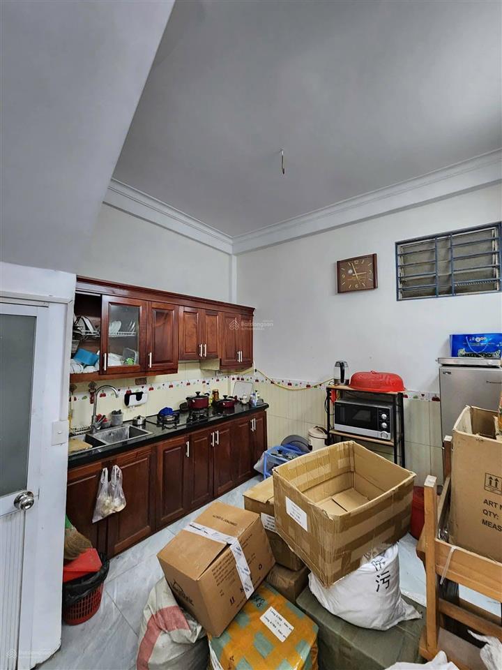Cho thuê nhà riêng 243 nam dư  lĩnh nam, 33m x 4t, 4 pn đủ đồ, 9 tr, ngõ thông, ở nhóm, gia đình