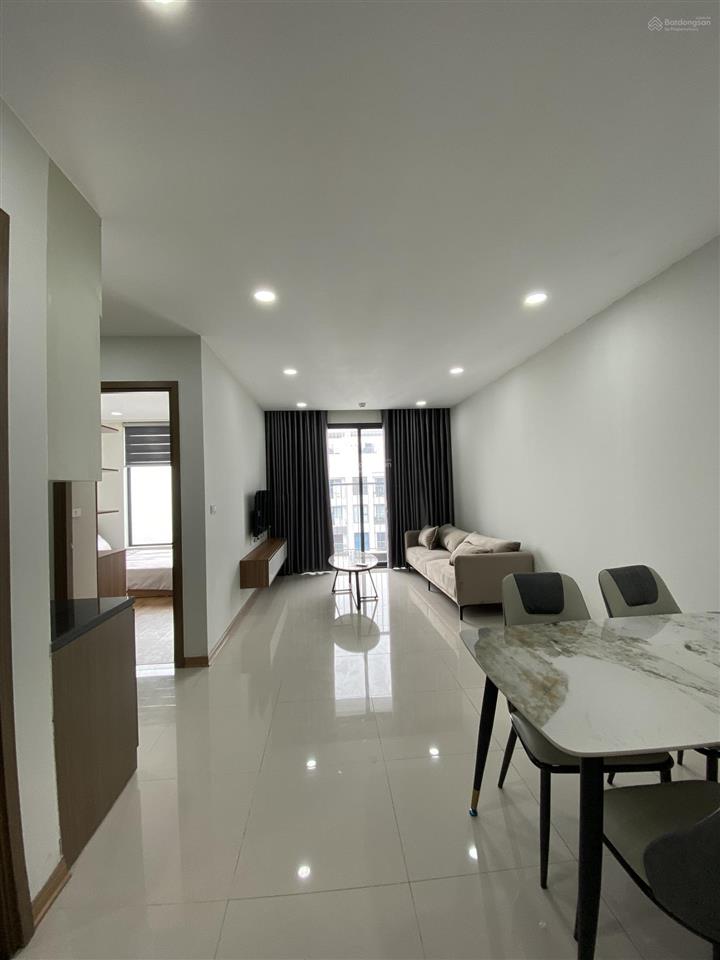 Bán gấp rose town 79 ngọc hồi 93m 3 pn căn góc view đẹp giá nhỉnh 6 tỉ, nhà mới