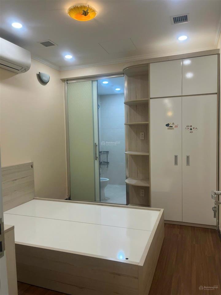 Cho thuê chung cư mandarin hòa phát  tân mai, 88m 3 pn full đồ 15 triệu, nhà đẹp ở ngay