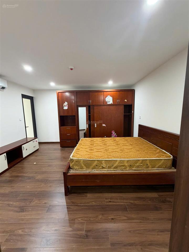 Cho thuê chung cư 699 trương định 120m, 4 pn đủ đồ, 10.5 tr, quá rẻ có phải không?