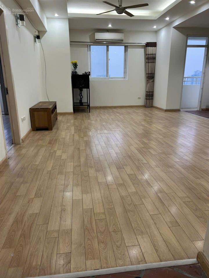 Cho thuê chung cư 151 nguyễn đức cảnh  hoàng mai, 131m, 3 pn full đồ 13 triệu, cực đẹp