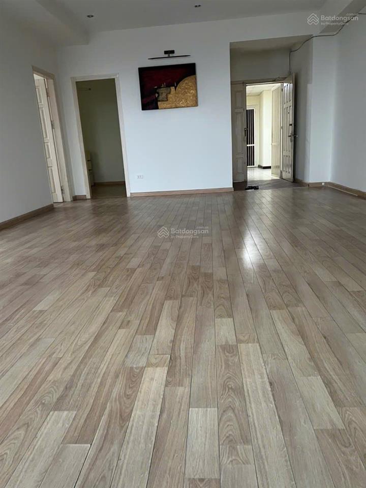 Cho thuê chung cư 151 nguyễn đức cảnh  hoàng mai, 131m, 3 pn full đồ 13 triệu, cực đẹp