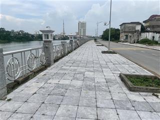 Tôi chính chủ cần bán 1 mảnh đất vô cùng đẹp, vuông vắn, 3 mặt đường, mặt sông đáy, tp. phủ lý