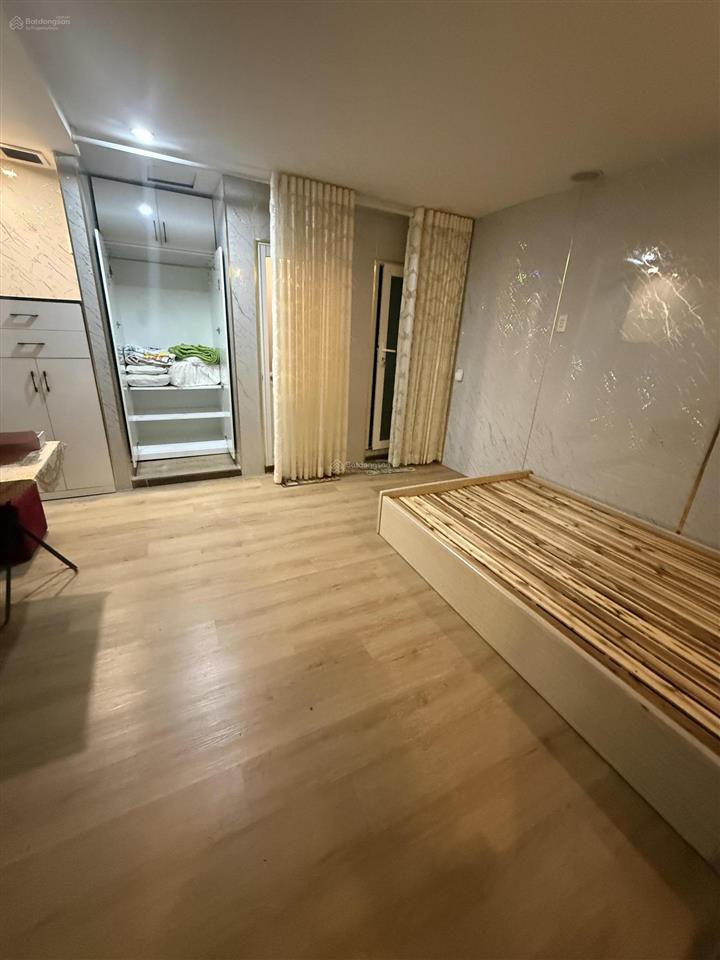 Cho thuê làm spa massage trung tâm quận 3 tp hồ chí minh có 17 phòng 800m2 giá 300 triệu 0902 525 ***