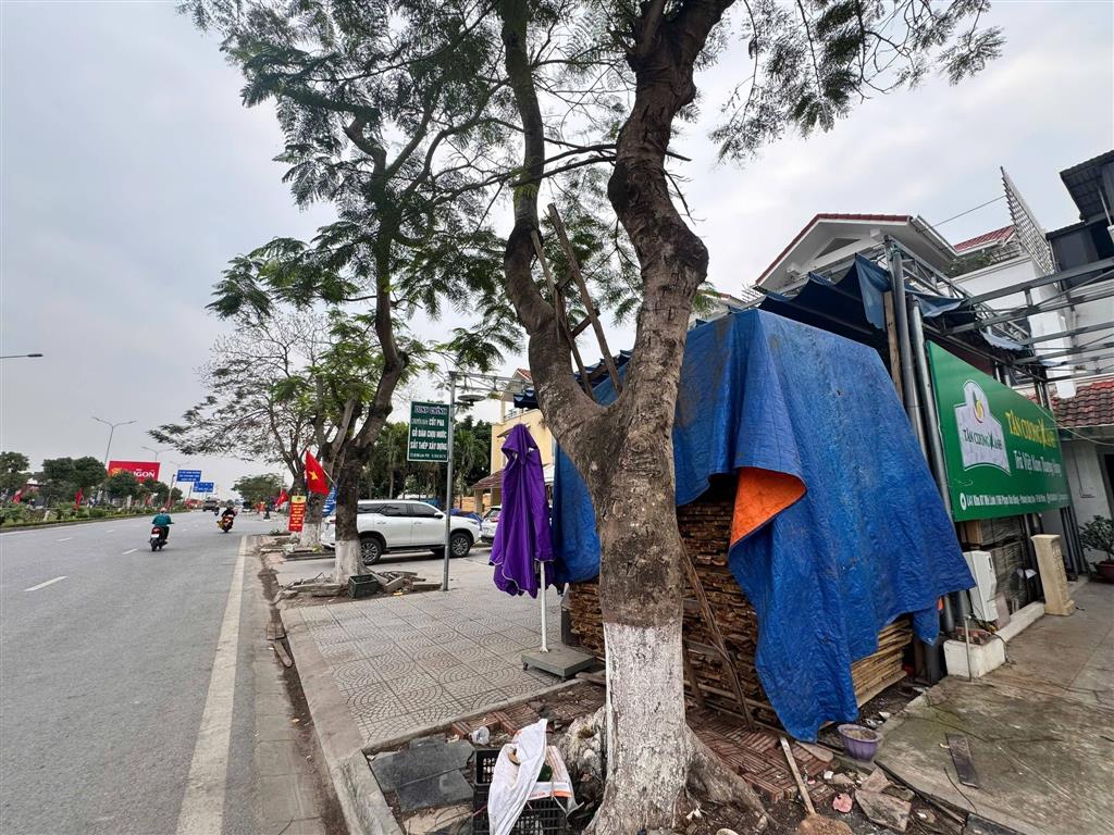 Cần cho thuê sàn thương mại mặt đường phạm văn đồng diện tích 170m2/1 sàn