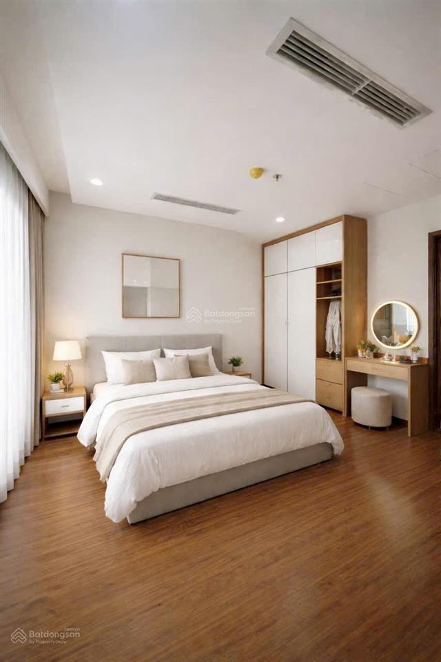 Cho thuê căn hộ mới tinh, căn góc 3 phòng ngủ view sông hồng tại riverview, vào được ngay
