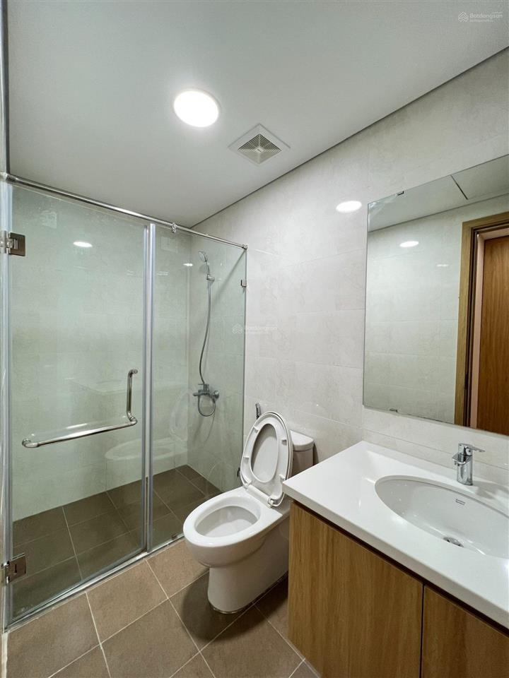 Cho thuê 2n full đồ dự án phương đông green park trần thủ độ, vào được luôn