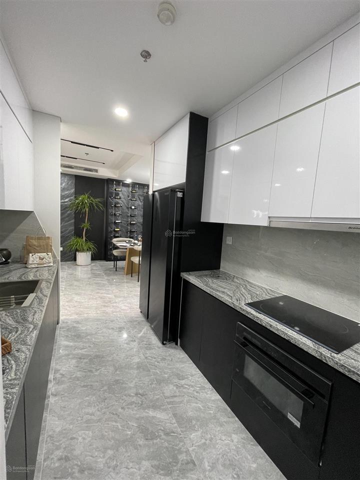 (hiếm có) chính chủ nước ngoài muốn nhượng giá cực tốt căn hộ 3pn tại capital elite ( ngay)