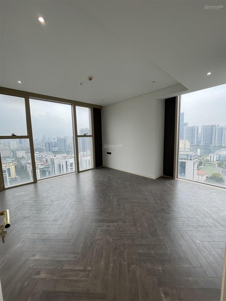 Cho thuê cc epic tower, 24 triệu vnd, 80m2, 2pn, 2wc, nội thất sang trọng siêu hot