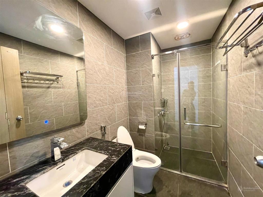 Chính chủ gửi cho thuê căn góc 104m2  3 phòng ngủ  đầy đủ nội thất giá chỉ 18 triệu/tháng