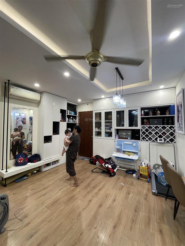 Chính chủ cho thuê căn góc 3 phòng ngủ nội thất đầy đủ vào được luôn tại pcc1 giá cả thương lượng