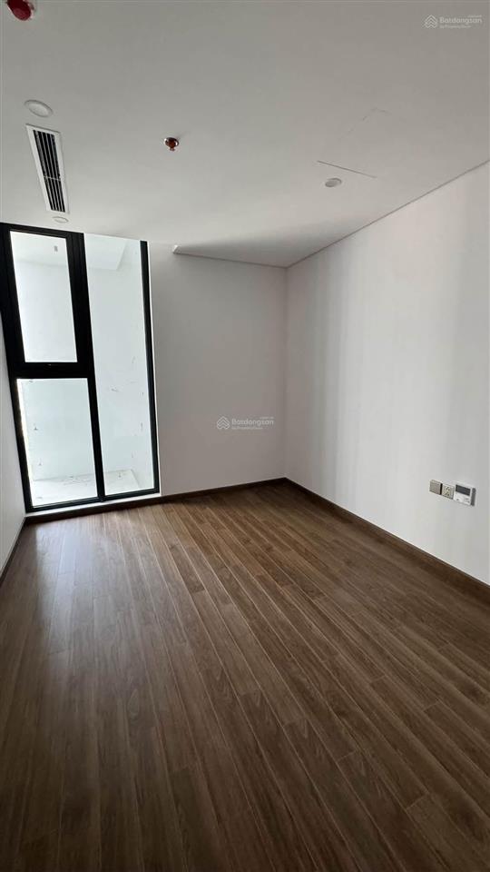 Nhà mới tầng trung view thoáng thiết kế 2 phòng ngủ, 1 khách, 1 bếp nội thất điều hòa âm trần ib ạ