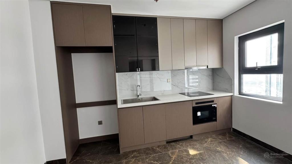 Nhà mới tầng trung view thoáng thiết kế 2 phòng ngủ, 1 khách, 1 bếp nội thất điều hòa âm trần ib ạ