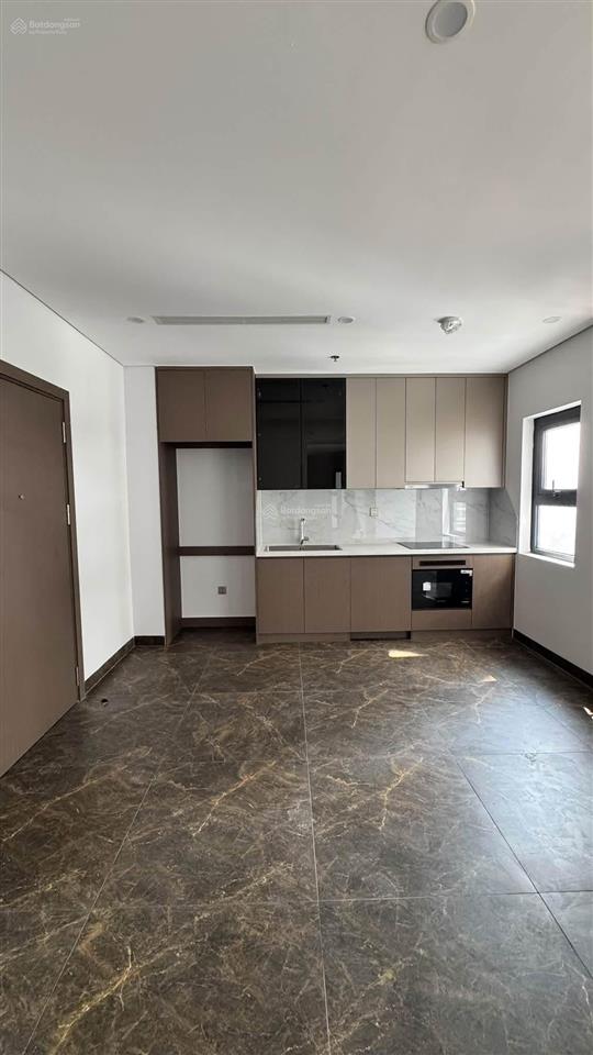 Nhà mới tầng trung view thoáng thiết kế 2 phòng ngủ, 1 khách, 1 bếp nội thất điều hòa âm trần ib ạ
