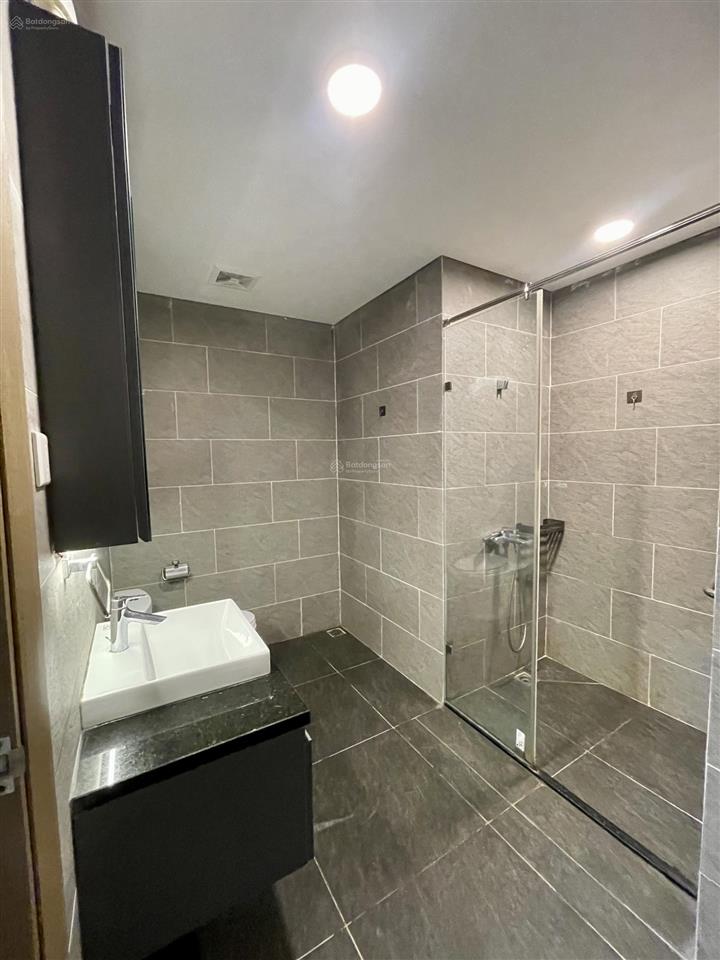 Siêu rẻ chỉ 13tr cho thuê căn hộ 82m2 nội thất cơ bản thuộc loại hiếm tại pandora