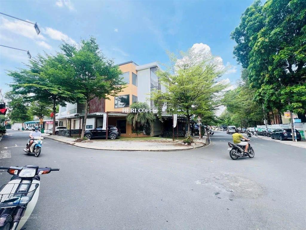 Bán nhà mặt phố lý văn sâm vs nguyễn bảo đức vị trí đẹp giá đầu tư dòng tiền ổn định 20/tr 1 tháng