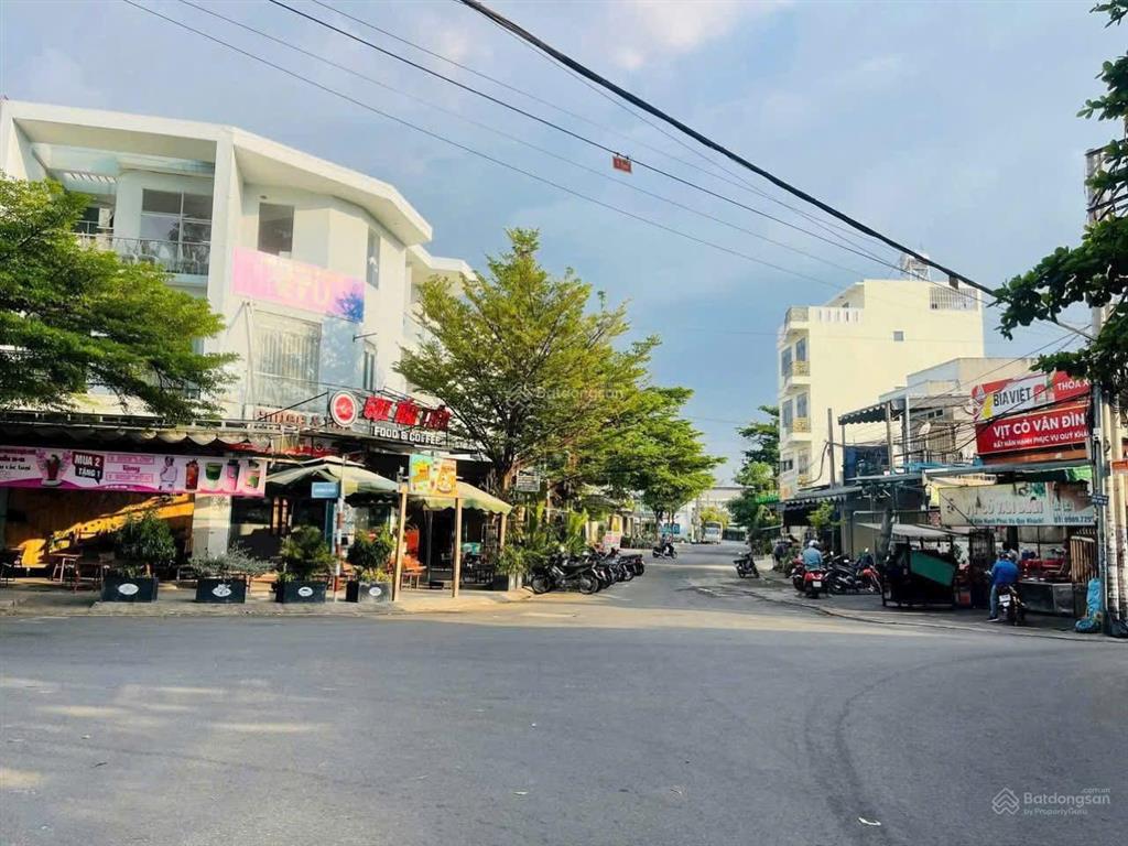 Bán nhà mặt phố lý văn sâm vs nguyễn bảo đức vị trí đẹp giá đầu tư dòng tiền ổn định 20/tr 1 tháng