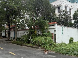 90 tỷ  kẹt bank bán nhanh giá rẻ căn biệt thự trong khu compound river mark quận 2  20x20 400m2