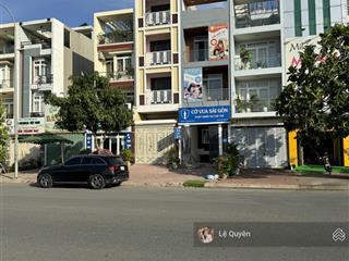 Cần tiền bán gấp nhà đường trần lựu  an phú  q2  hầm 4 tầng  thang máy  full nội thất  26 tỷ