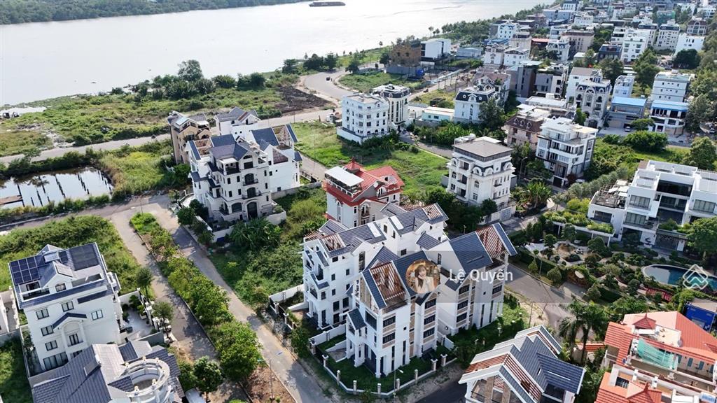 Giảm sốc 78 tỷ về 65 tỷ siêu phẩm villa góc sát sông thạnh mỹ lợi quận 2  dt 370m2  hầm 5 tầng