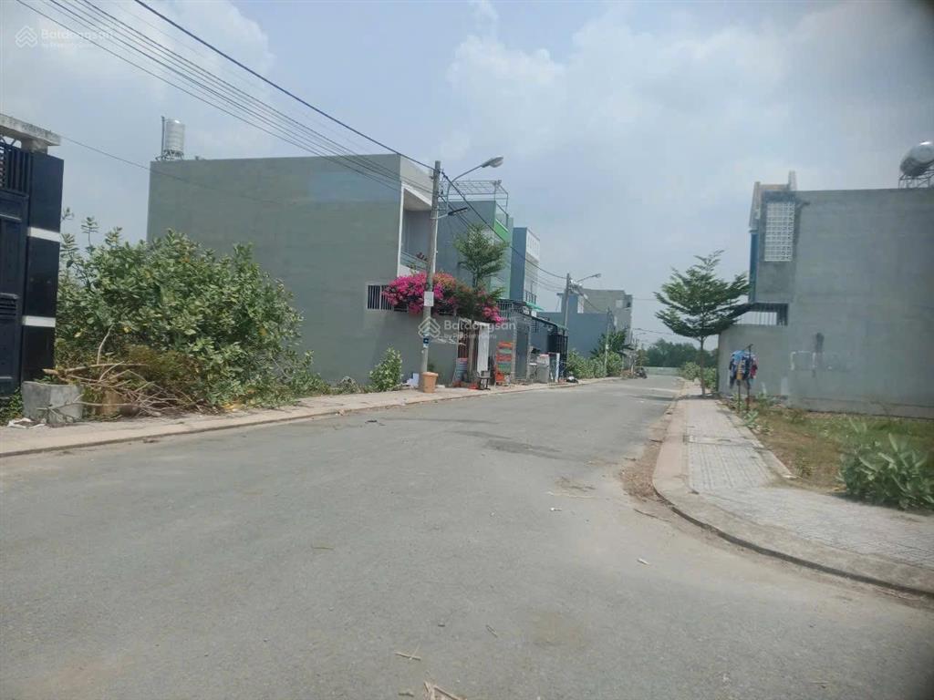 Bán đất khu dân cư hiện hữu tín hưng 7 đường 8 long phước quận 9 cũ