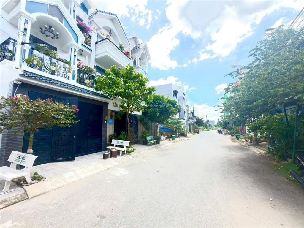 Bán đất kdc samsung bưng ông thoàn quận 9 cũ