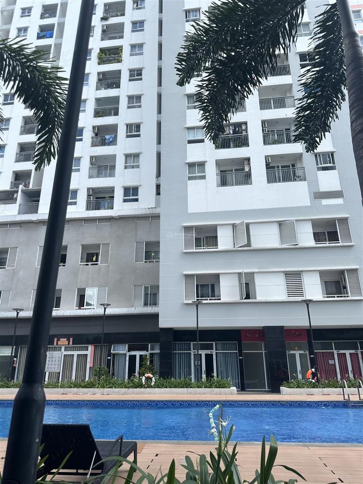 Cần bán căn 2pn có ban công 3.7 tỷ tặng nội thất đang sẵn hợp đồng thuê moonlight park view đs7