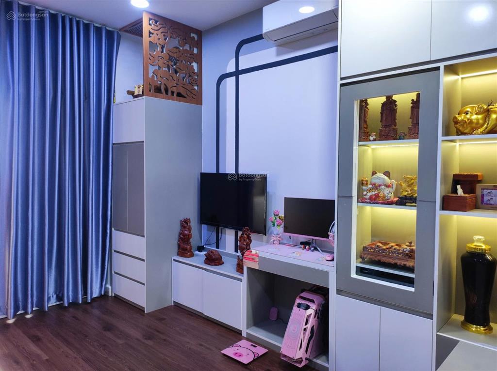 Cần bán căn hộ văn phòng giá 2.1 tỷ tặng nội thất moonlight boulevard ngay bến xe miền tây