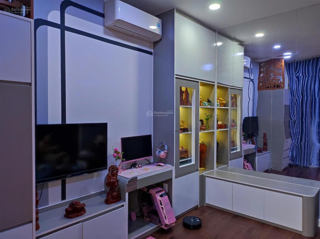 Cần bán căn hộ văn phòng giá 2.1 tỷ tặng nội thất moonlight boulevard ngay bến xe miền tây