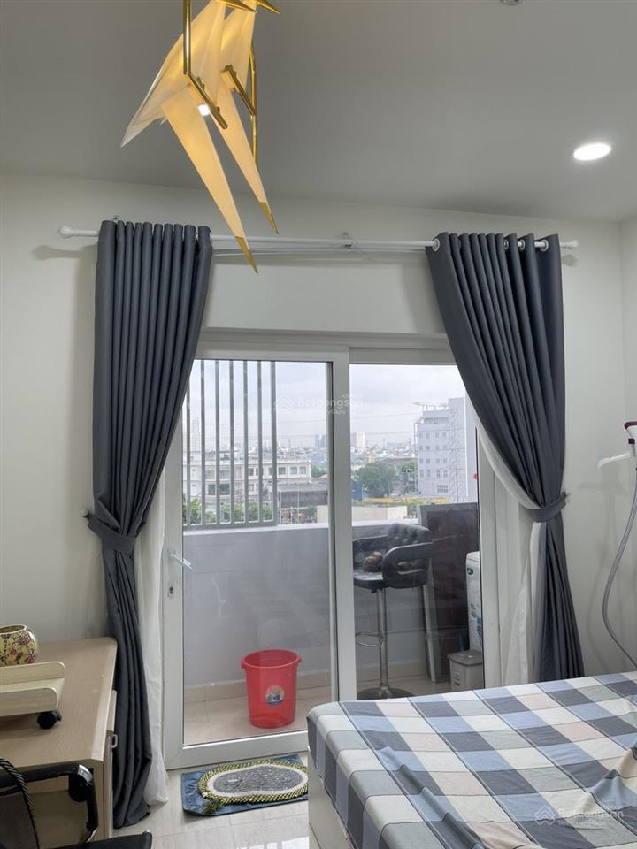 Cần bán căn hộ văn phòng giá 2.1 tỷ tặng nội thất moonlight boulevard ngay bến xe miền tây