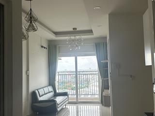 Cho thuê nhanh 2 phòng ngủ 2wc có nội thất 10 triệu ở liền xem nhà 24/24 c/c moonlight boulevard