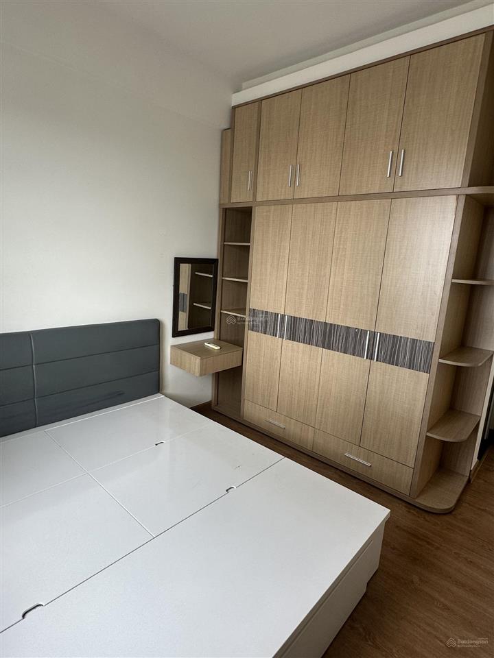 Cho thuê nhanh 2 phòng ngủ 2wc có nội thất 10 triệu ở liền xem nhà 24/24 c/c moonlight boulevard