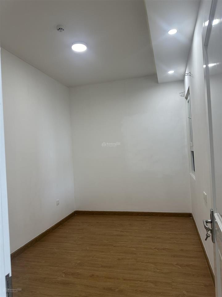 Moonlight park view đường số 7, cho thuê nhanh căn 2pn 2wc có ban công giá 9 triệu.  0938 308 ***