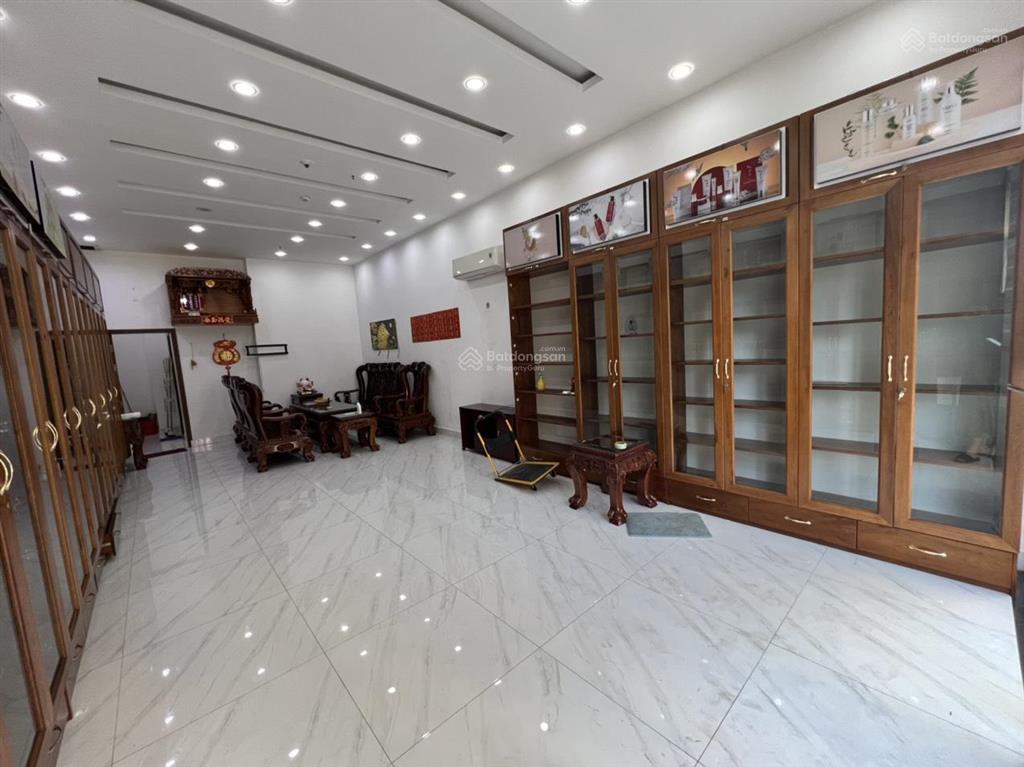 Cho thuê nhanh căn shophouse 1 trệt 1 lầu giá 11 triệu moonlight park view đường số 7 bình tân