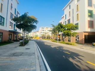 Bán cắt lỗ nhà phố 117m2 meyhomes capital phú quốc 7,6 tỷ  0979 884 ***