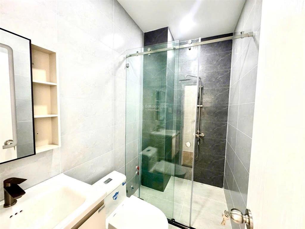 Nhà mới xây vào ở ngay hẻm 92 vườn lài gần chung cư an phú đông, kdc đông đúc