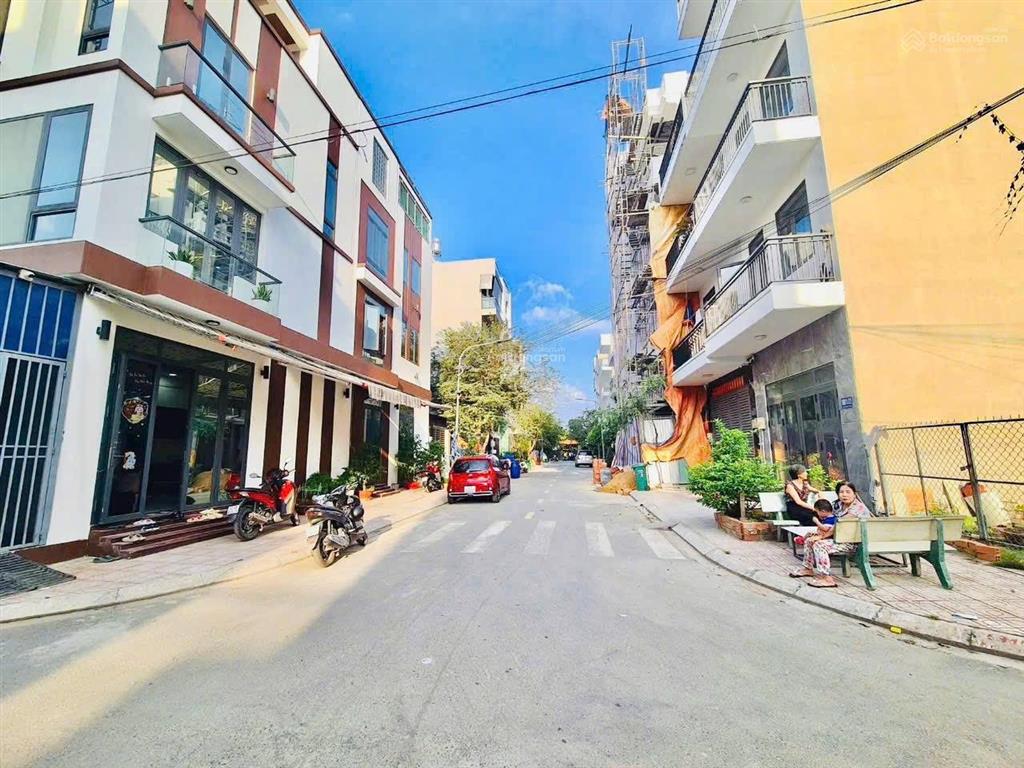 Siêu phẩm đất 2 mặt tiền hẻm 423 đường vườn lài gần cầu sắt apđ