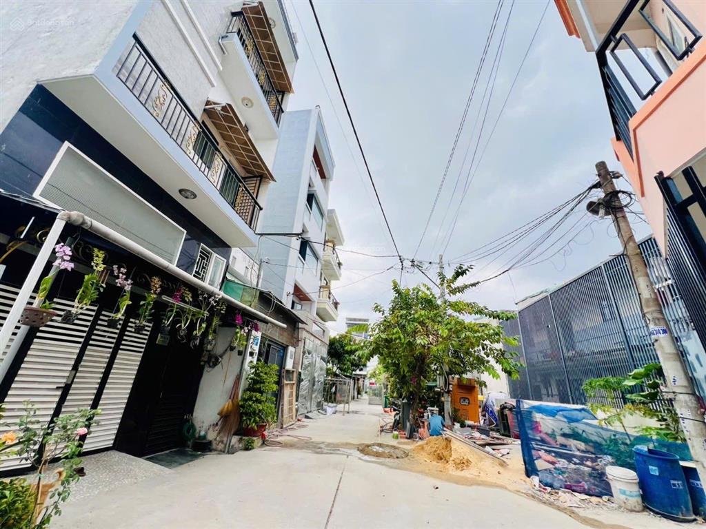 Hàng hiếm đất ngang 5m hẻm 301 đường vườn lài, gần cầu sắt apđ
