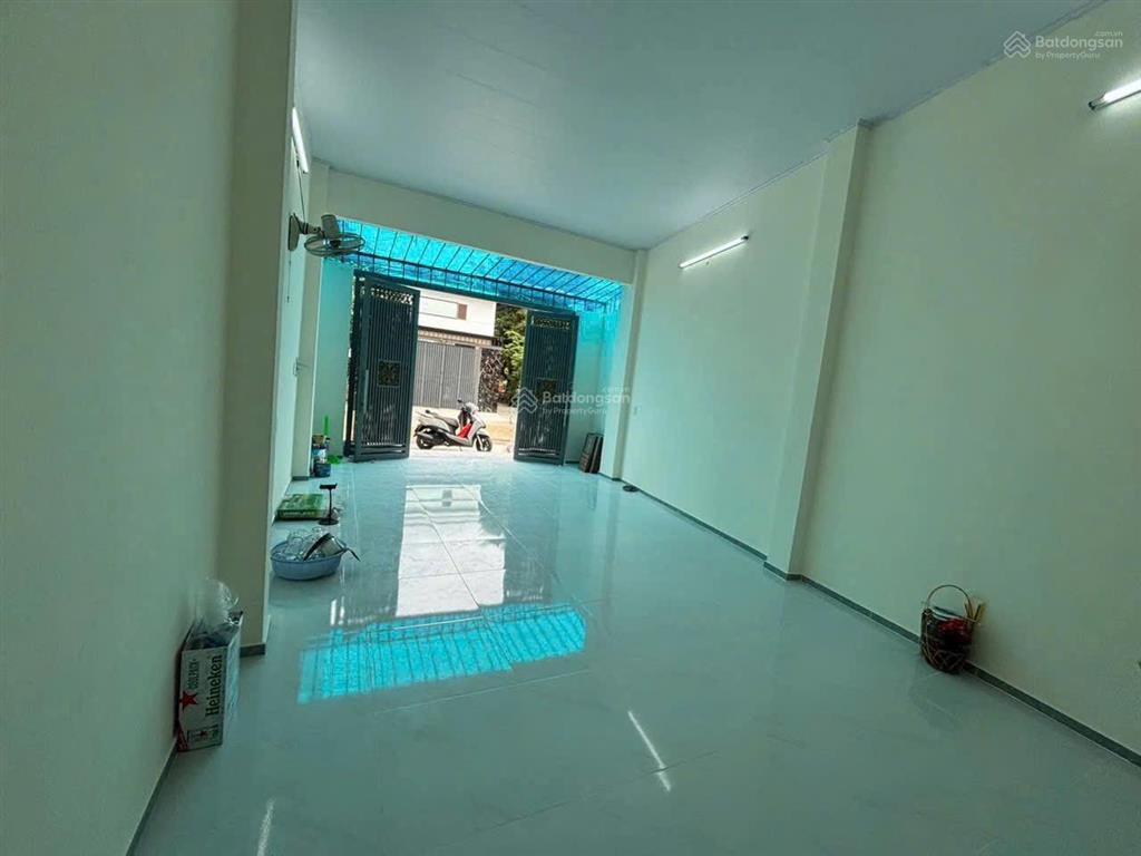 Cho thuê nhà nguyên căn 2pn đường 10m hẻm 92 vườn lài