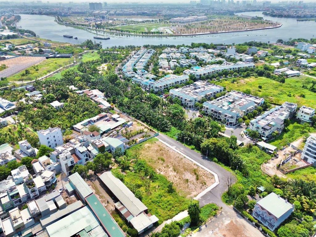 Đất mặt tiền rạch đối diện khu senturia an phú đông đường rộng giá chỉ 5.9 tỷ