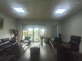 Cho thuê nguyên căn 4 tầng x 91m2 tại trục đường nguyễn chánh  trung hòa