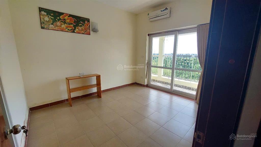 Chính chủ cần bán căn góc 83.3m2 chung cư the spark dương nội.  0988 476 ***