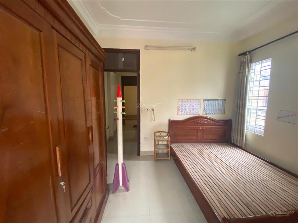 Cho thuê nguyên căn 40m2 x 4 tầng để ở (ưu tiên hộ gia đình) tại đại mỗ.  0988 476 ***