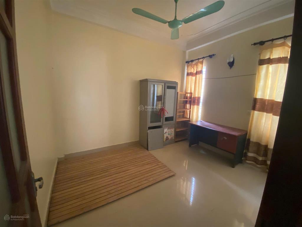 Cho thuê nguyên căn 40m2 x 4 tầng để ở (ưu tiên hộ gia đình) tại đại mỗ.  0988 476 ***