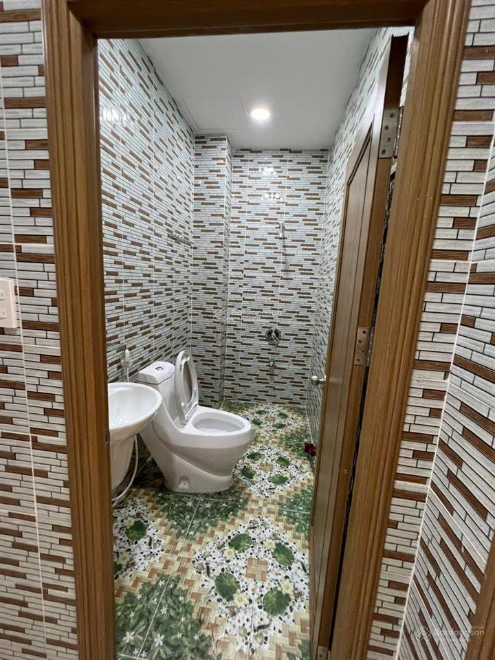 Cho thuê nhà full nội thất 4pn, 4wc dt 80m2 chỉ xách vali vô ở liền, giá chỉ 12 tr/ tháng