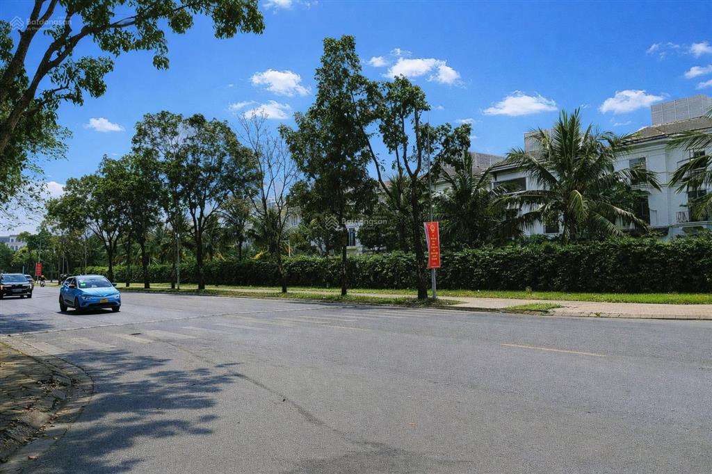 Hiếm! biệt thự sân vườn hướng dương 208m2  vinhomes riverside long biên
