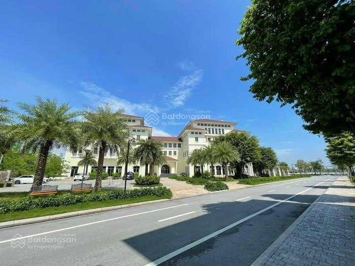 Hiếm! biệt thự sân vườn hướng dương 208m2  vinhomes riverside long biên