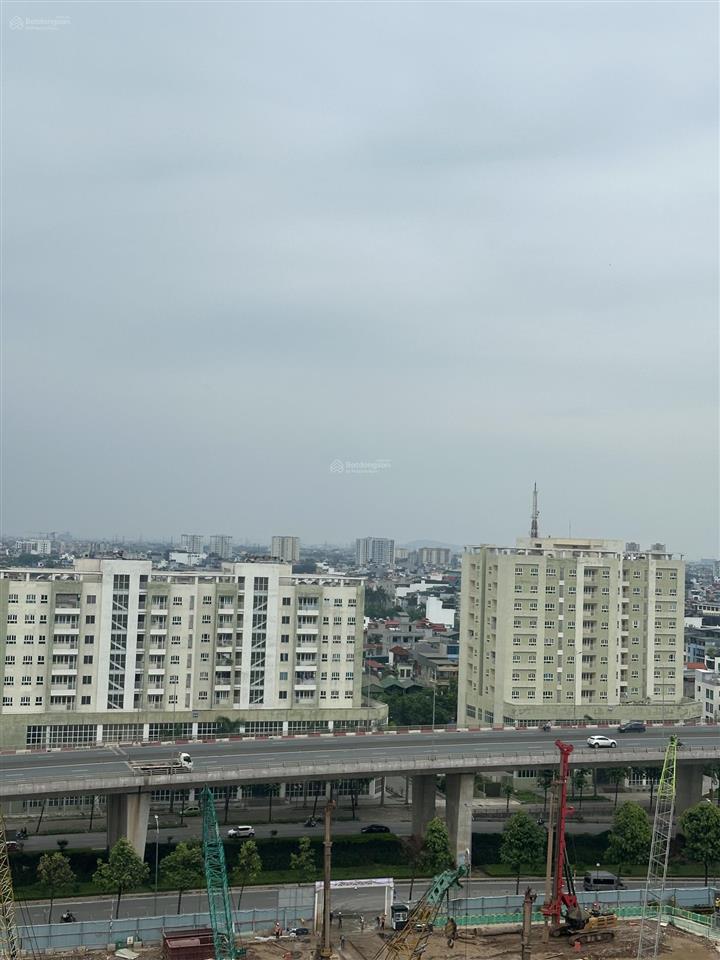 Chính chủ cần bán gấp 2pn + 2wc homesland thượng thanh long biên.